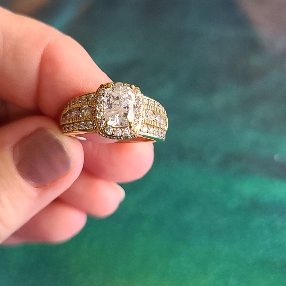 Ring - Picture 5 of 8